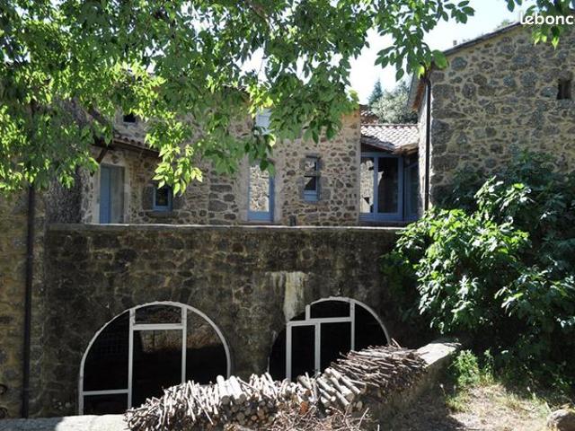 Maison 11 pièces 249 m²