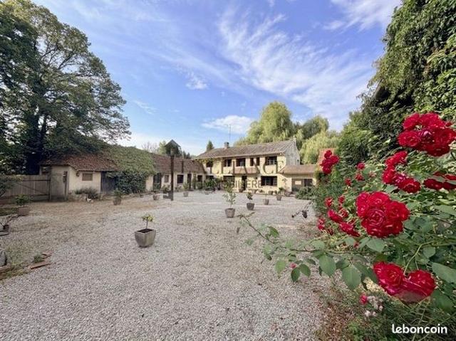 Maison 11 pièces 249 m²