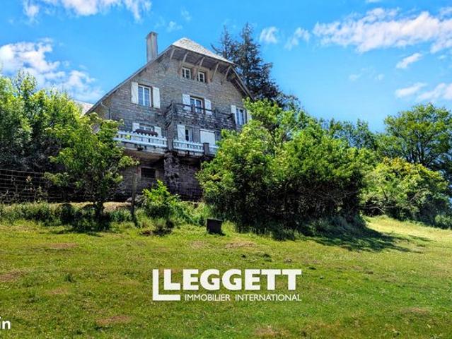 Maison 11 pièces 249 m²