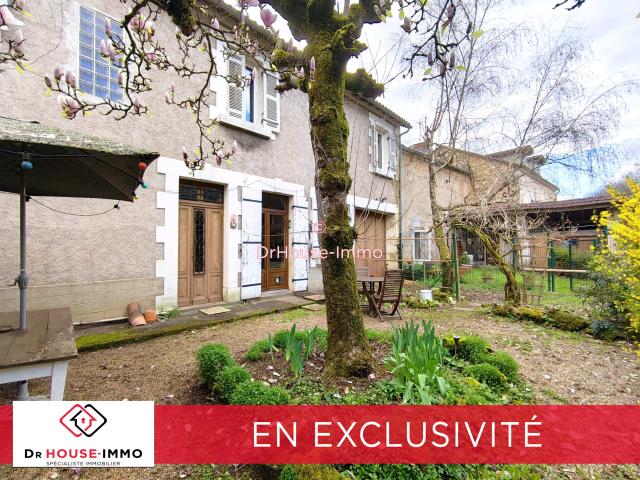 Maison 11 pièces 253 m²