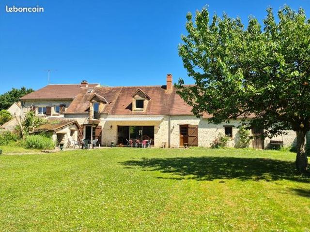 Maison 11 pièces 250 m²