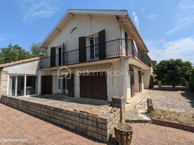Maison 11 pièces 250 m²