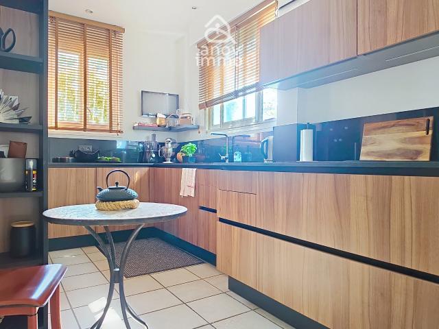 Maison 11 pièces 250 m²