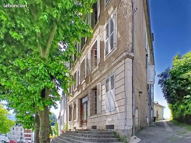 Maison 11 pièces 250 m²