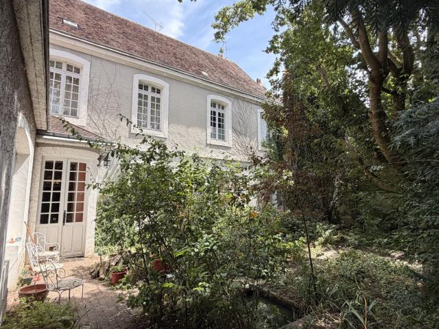 Maison 11 pièces 255 m²