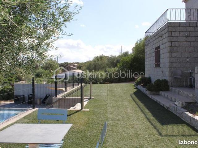 Maison 11 pièces 263 m²
