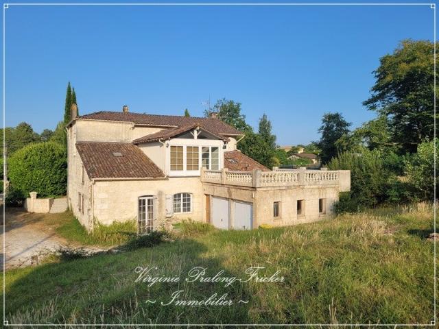 Maison 11 pièces 260 m²