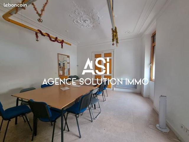 Maison 11 pièces 260 m²