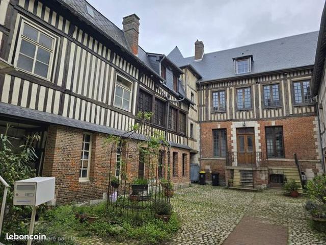 Maison 11 pièces 260 m²