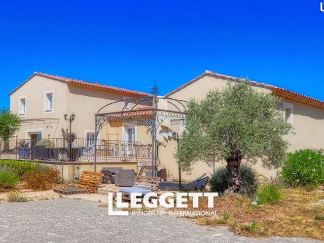 Maison 11 pièces 260 m²