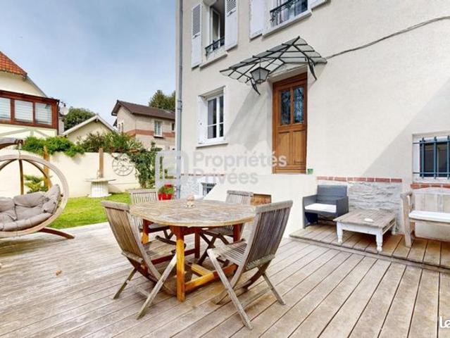 Maison 11 pièces 260 m²