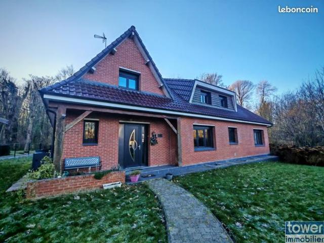 Maison 11 pièces 261 m²