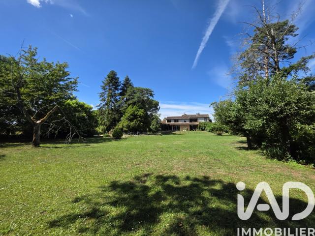 Maison 11 pièces 267 m²