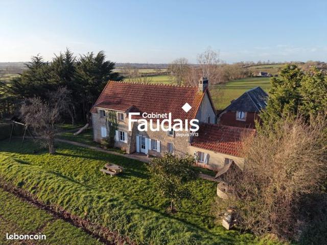 Maison 11 pièces 267 m²