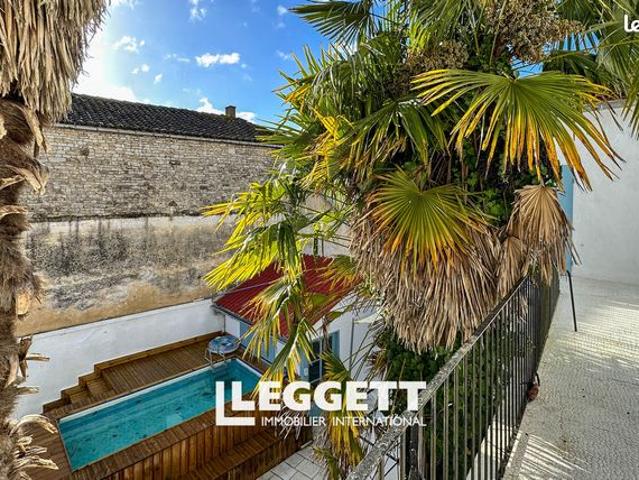 Maison 11 pièces 264 m²