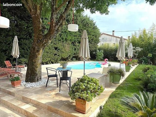 Maison 11 pièces 273 m²