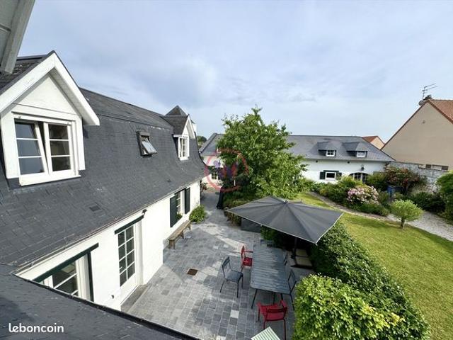 Maison 11 pièces 273 m²