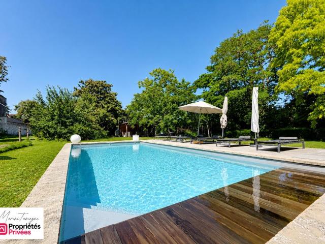 Maison 11 pièces 270 m²