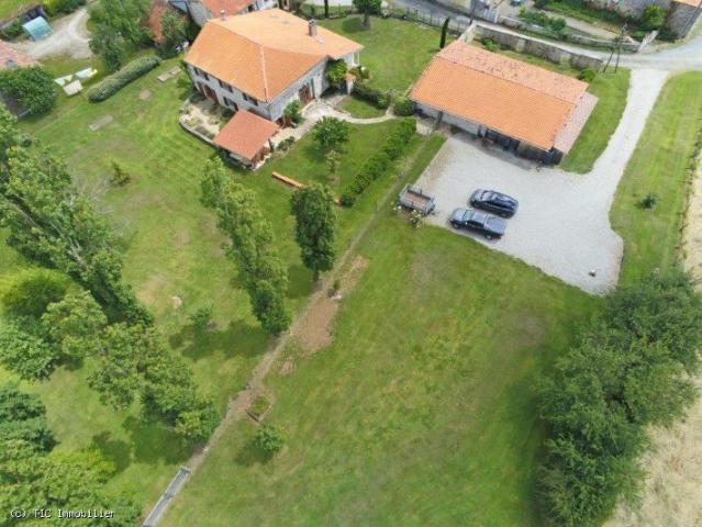 Maison 11 pièces 270 m²