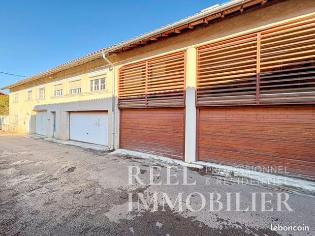 Maison 11 pièces 270 m²
