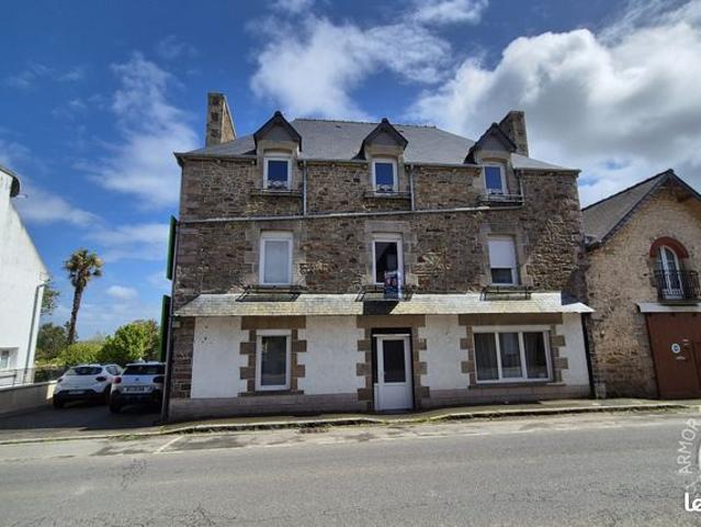 Maison 11 pièces 270 m²