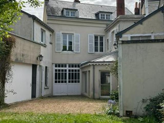 Maison 11 pièces 270 m²