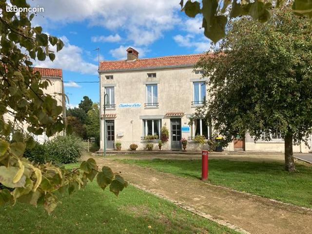 Maison 11 pièces 270 m²