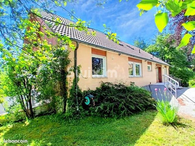 Maison 11 pièces 277 m²