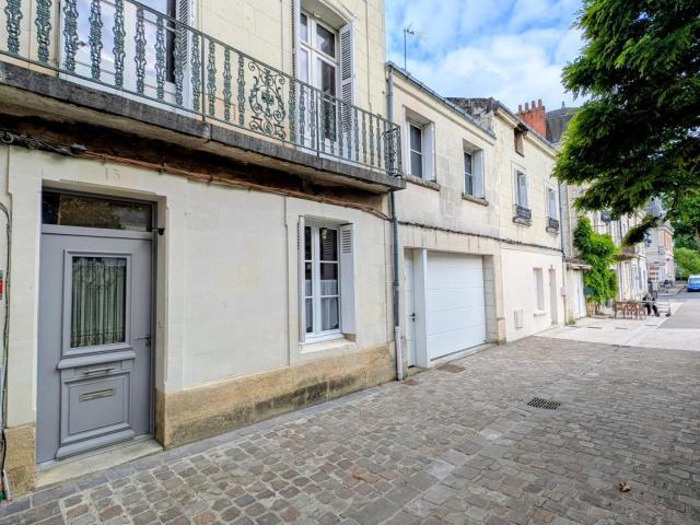 Maison 11 pièces 275 m²