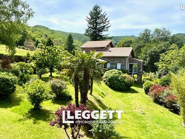 Maison 11 pièces 275 m²