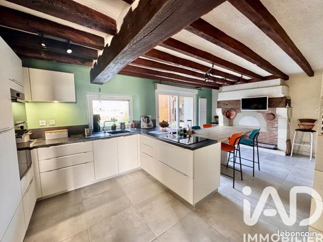 Maison 11 pièces 279 m²