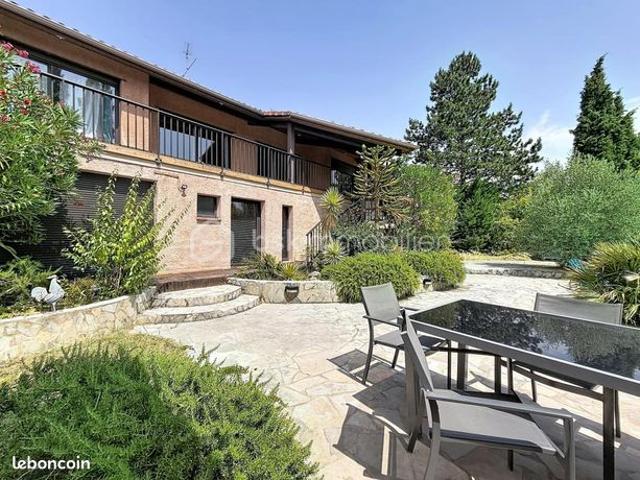 Maison 8 pièces 283 m²