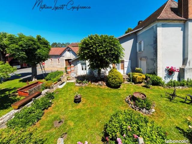 Maison 11 pièces 280 m²