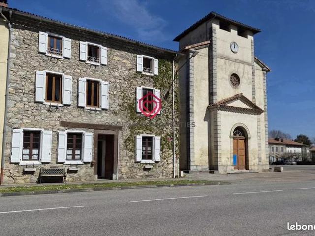 Maison 11 pièces 280 m²