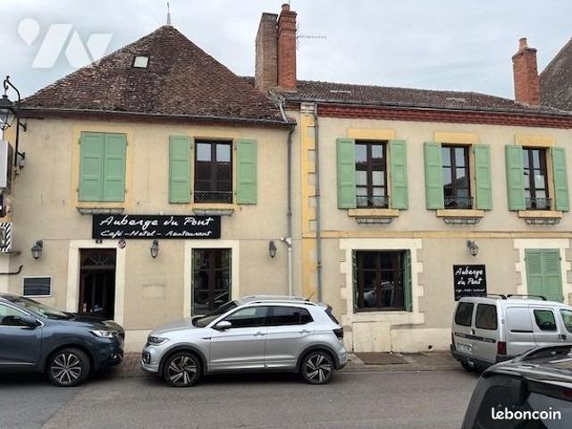 Maison 11 pièces 280 m²