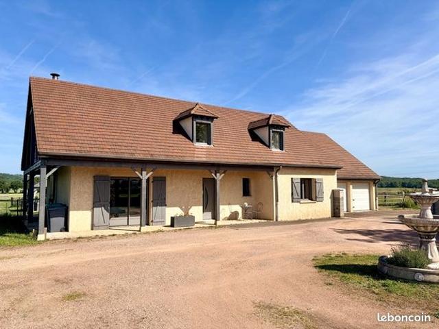 Maison 11 pièces 282 m²