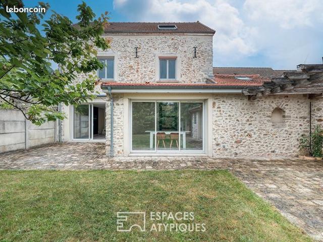 Maison 11 pièces 284 m²