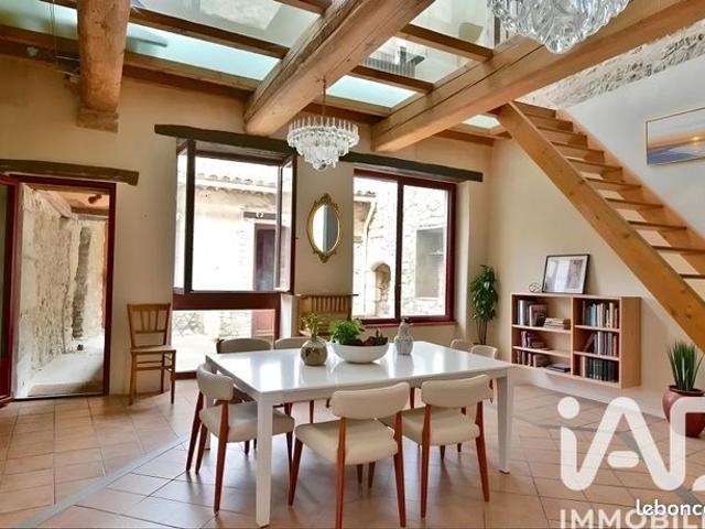 Maison 11 pièces 285 m²
