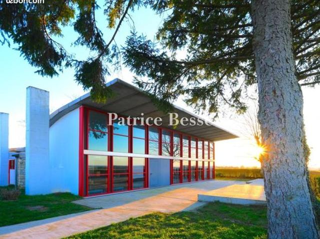 Maison 11 pièces 285 m²