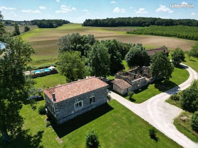 Maison 11 pièces 290 m²