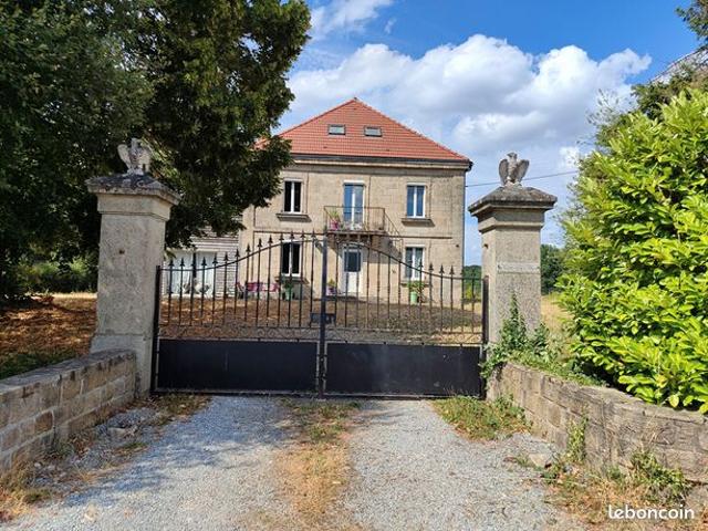 Maison 11 pièces 290 m²