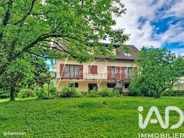 Maison 11 pièces 290 m²
