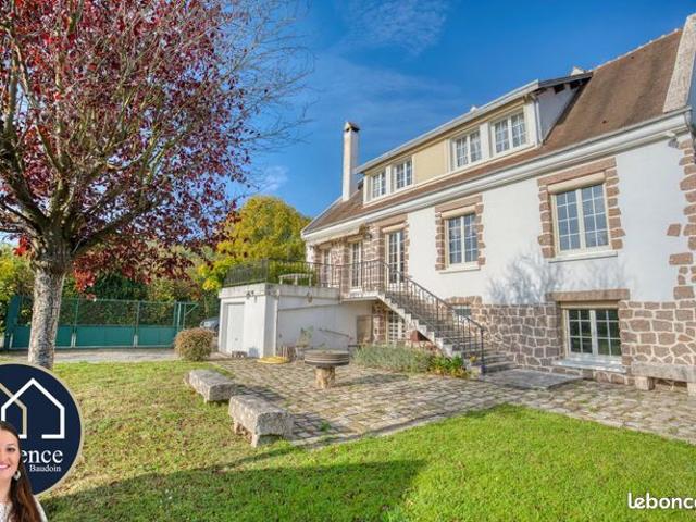 Maison 11 pièces 291 m²