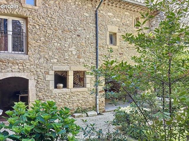 Maison 11 pièces 295 m²