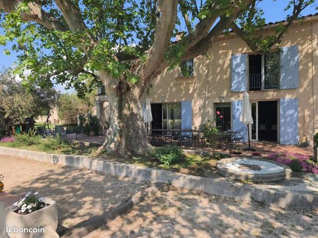 Maison 11 pièces 298 m²