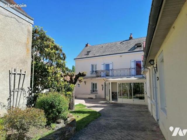 Maison 11 pièces 200 m²