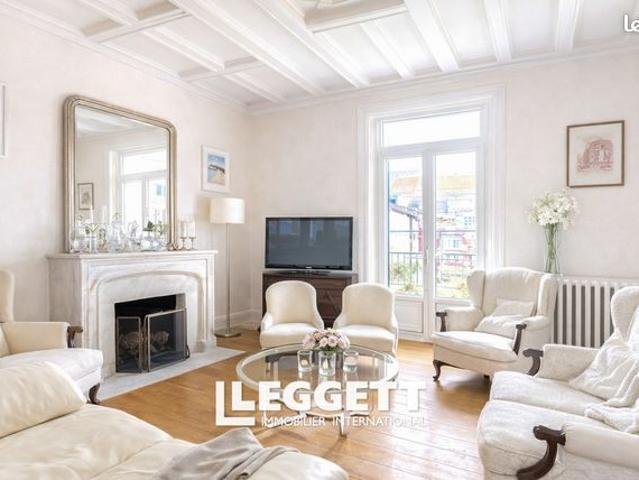 Maison 11 pièces 201 m²