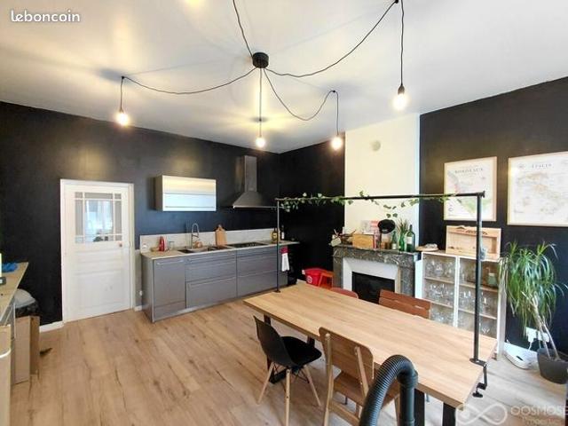 Maison 11 pièces 202 m²