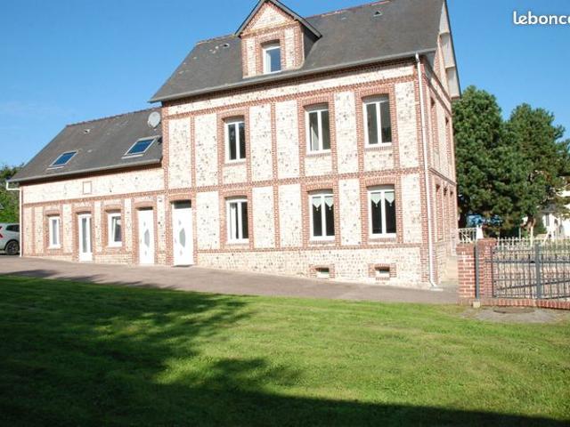 Maison 11 pièces 208 m²