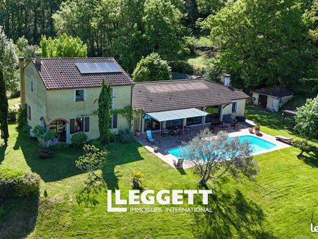 Maison 11 pièces 220 m²